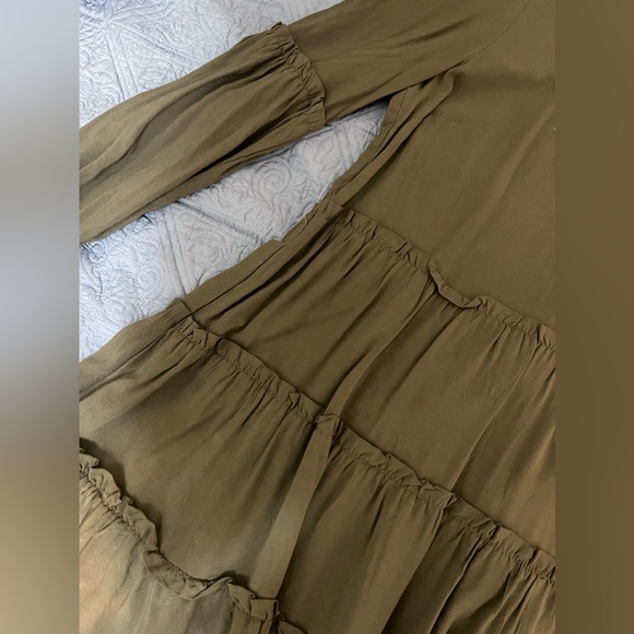 H&M DRESS - Picture 2 of 2